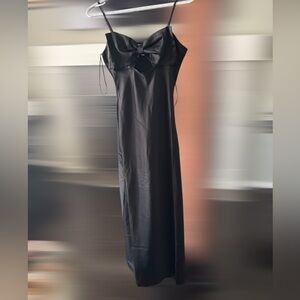 Chic Black Maxi Dress with Bow Detail